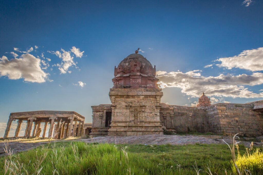 Temple_atop_the_Dindigul_Fort